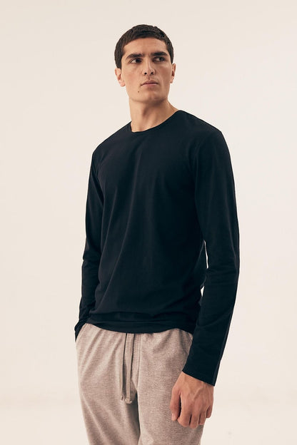 Henderson Men's Cotton Long Sleeve Undershirt 2-Pack Set elegantly displayed, showcasing the luxurious soft fabric and classic round neckline, perfect for comfort and style.