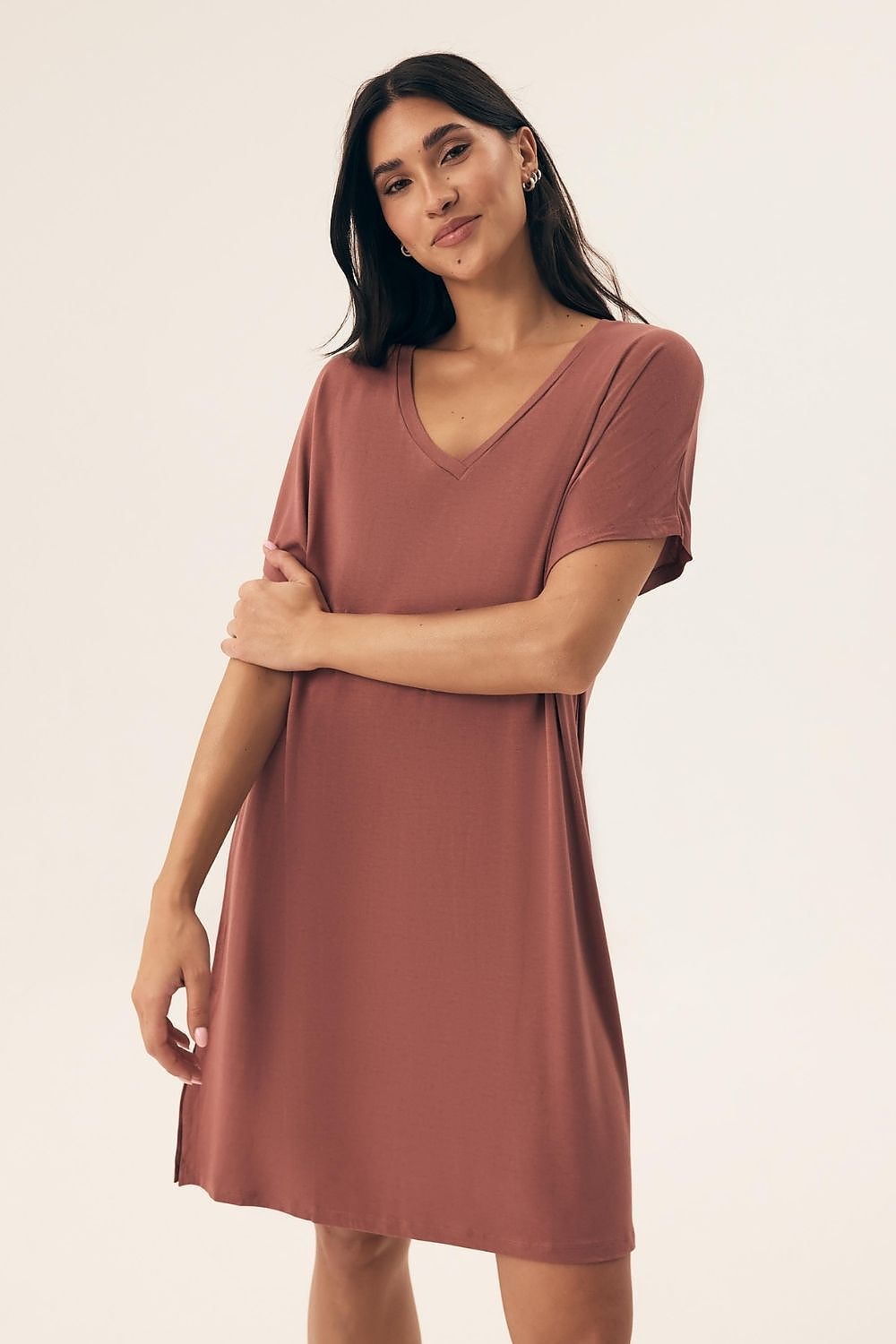 Luxury viscose nightshirt by Henderson showcasing an elegant knee-length design, ideal for comfortable nights.