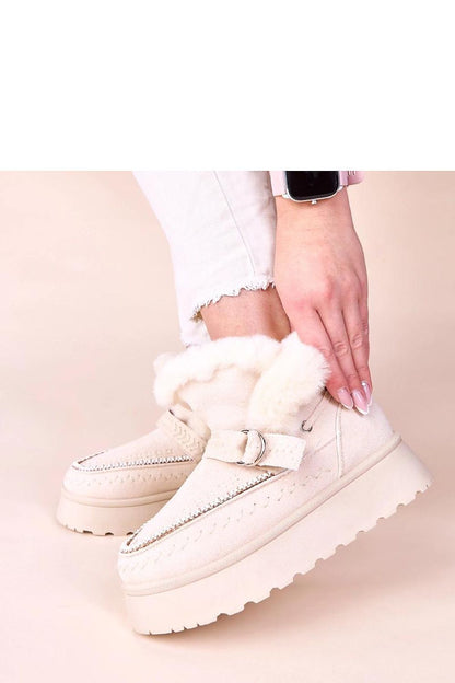 Luxury brown women's snow boots from Solea with intricate decorative embroidery, perfect for winter elegance and warmth.