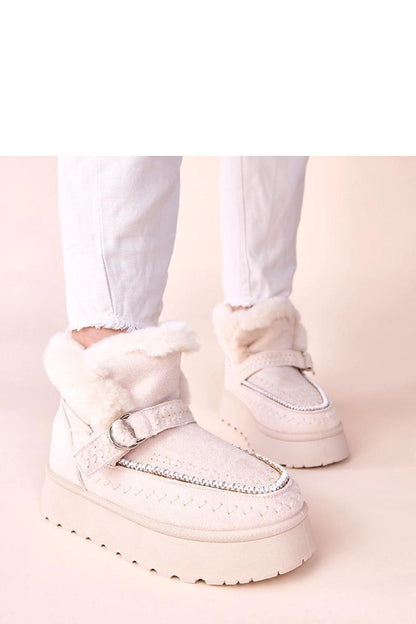 Elegant brown women's snow boots Ciana by Gemre, featuring decorative embroidery, ideal for winter elegance and comfort with superior thermal insulation.