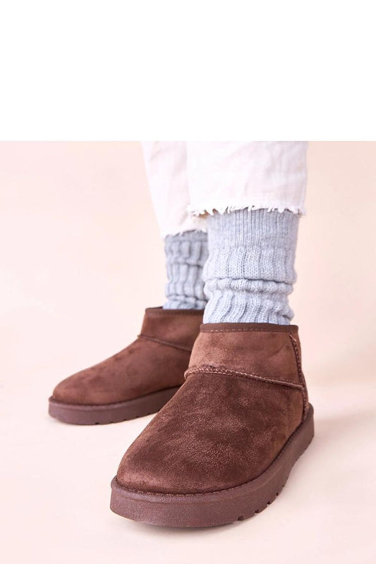 High-quality Chocolate Elriee Women's Snow Boots from Solea, featuring a solid sole and fur footbed for superior warmth and grip.