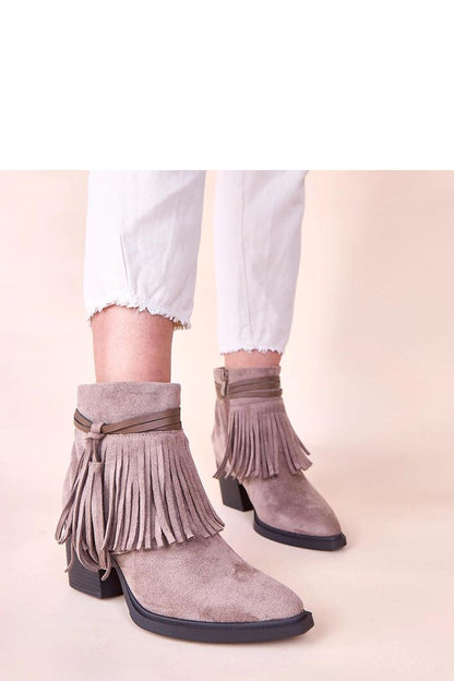 Stylish black fringed ankle boots on an elegant 8cm stiletto heel from Solea, designed for comfort and versatility for both casual and formal occasions.