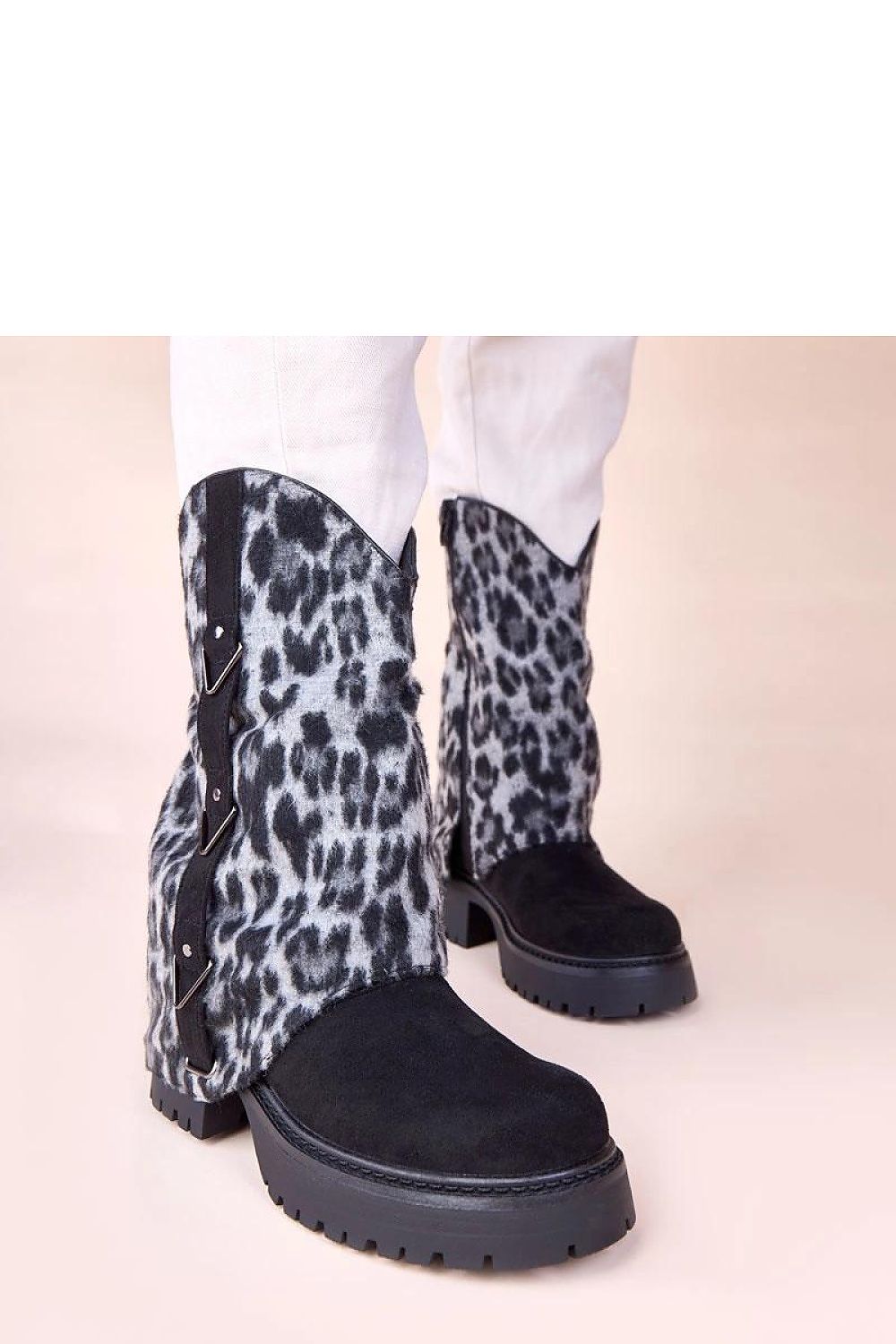 Solea Kaylia black ankle boots featuring a luxurious leopard-print rolled shaft, ideal for stylish women.