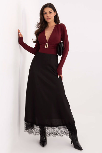 Close-up of the detailing on Elegant Italy Moda Shapewear Body, highlighting the ornamental gathering and chic metal application, ideal for adding sophistication to any outfit.