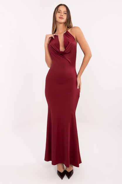 Elegant sleeveless maxi dress with a mermaid cut and unique neck fastening by Italy Moda, ideal for formal occasions.