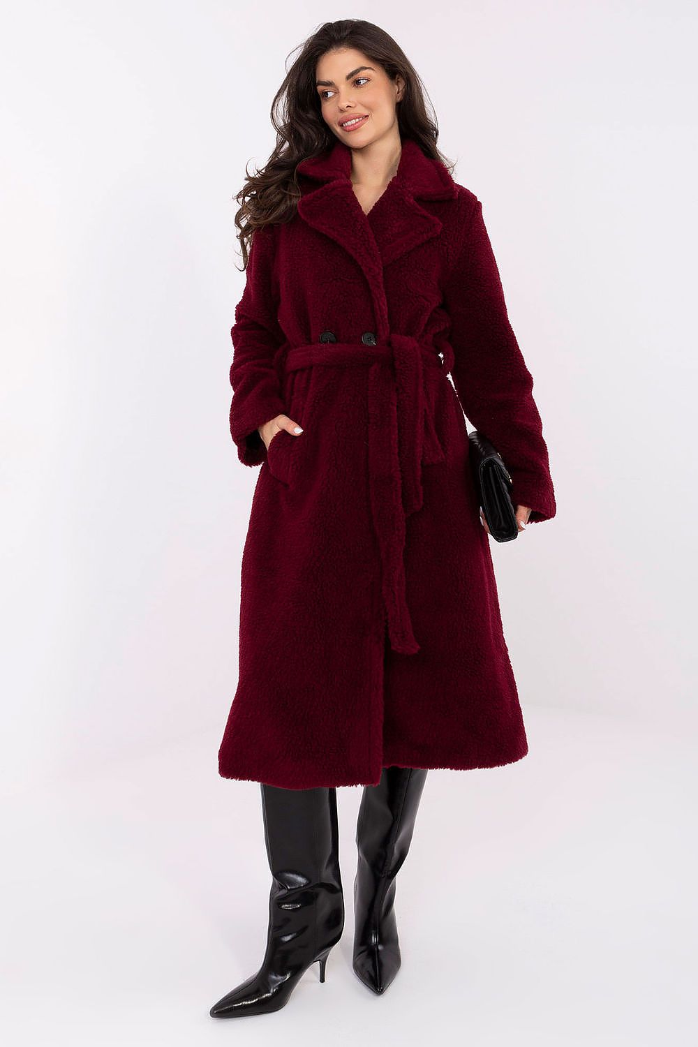 Close-up of the luxurious texture of the Women's Shearling Coat by Factory Price, highlighting its soft polyester fabric ideal for comfort and warmth.