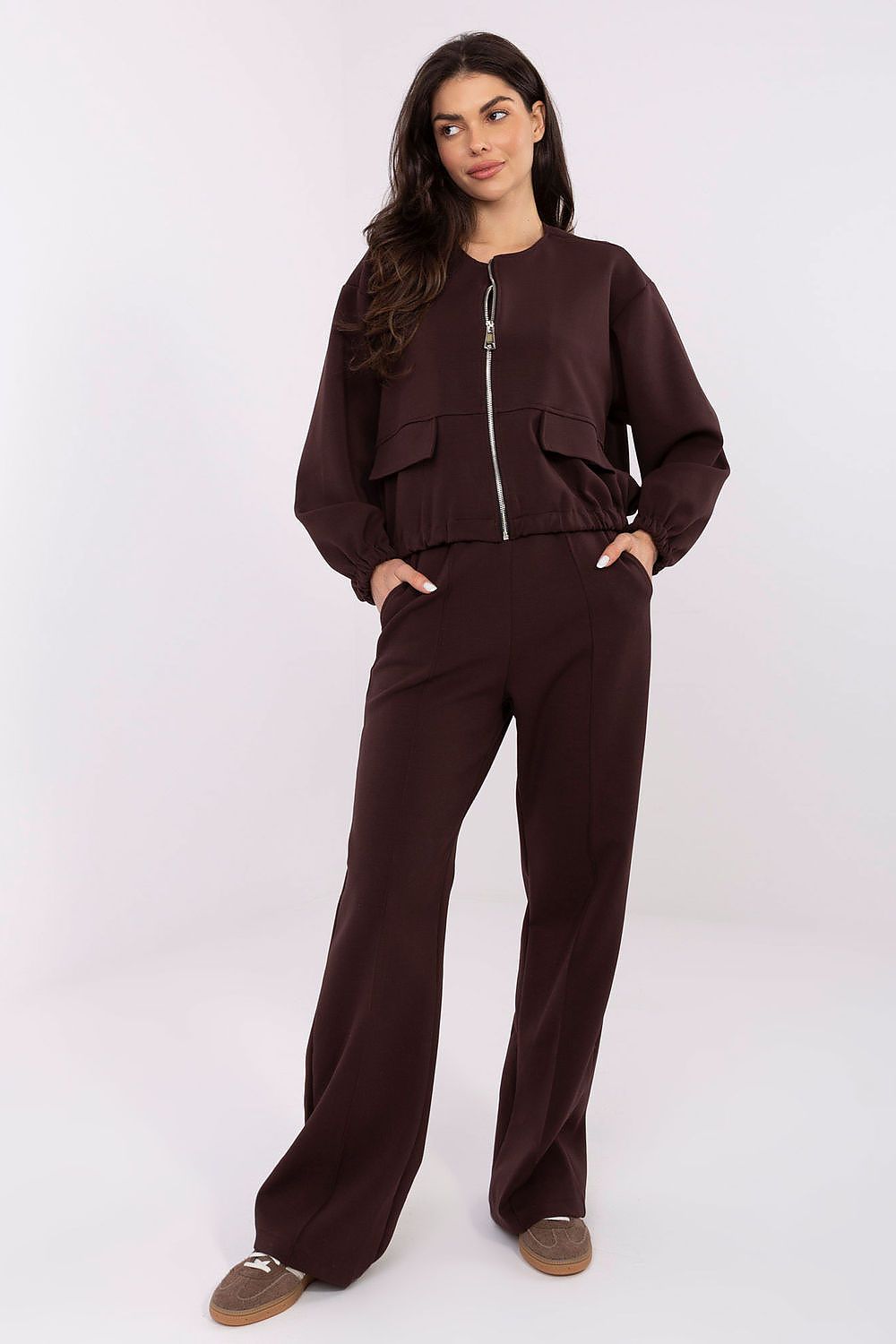 Luxury Women's Casual Sweatpants with High Waist and Wide Legs, crafted by Factory Price, showcasing a sophisticated design suitable for effortless elegance.