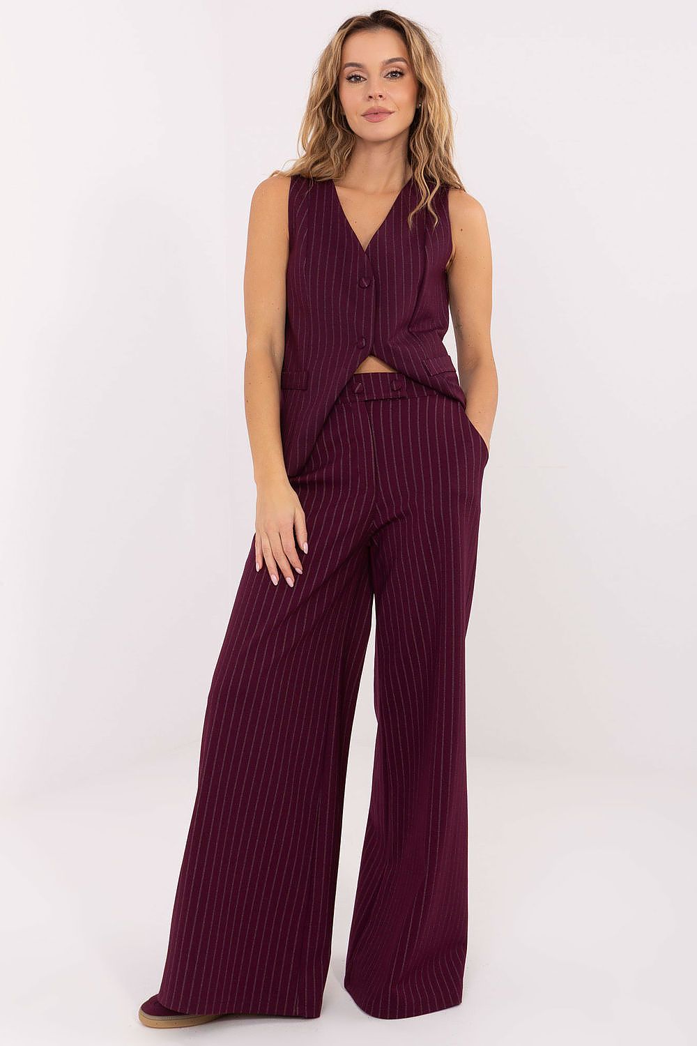 Close-up of the stylish striped design on Rue Paris Women's Wide Leg Palazzo Trousers, elevating your wardrobe with luxury.