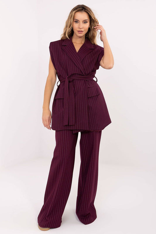 Close-up of the luxurious fabric of Rue Paris' Elegant Striped Women's Gilet Vest, highlighting the sophisticated striped pattern.