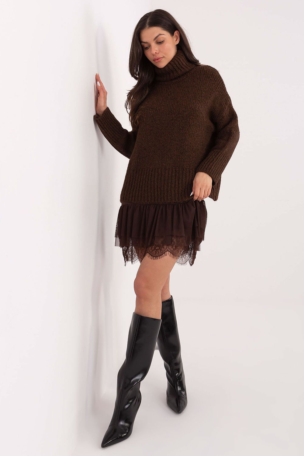 Stylish flared cut of the Italy Moda daydress highlighting the comfortable fit with a soft and elastic fabric blend.