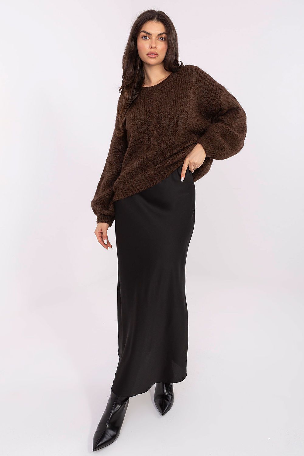 Luxury women's casual sweater by Italy Moda featuring elegant puffy sleeves in a soft acrylic-wool blend, perfect for stylish layering.