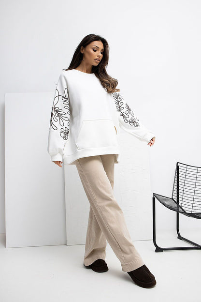 Comfortable Women's Embroidered Casual Sweatshirt from Rue Paris, exquisitely tailored with a cotton blend for versatile styling, suitable for everyday elegance.