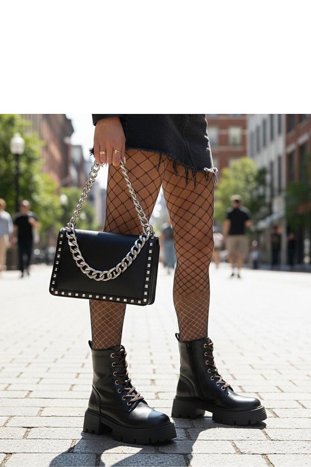 Solea eco-leather platform boots featuring double lacing, 6cm platform height, and stylish round toe design, perfect for modern elegance.