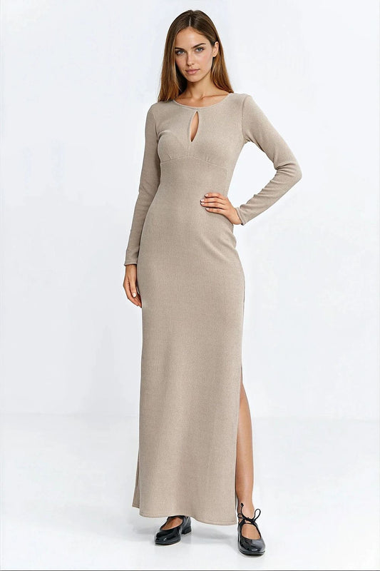 Elegant Maxi Daydress by Nife in ribbed fabric showcasing side slit detail, perfect for sophisticated styles and occasions.