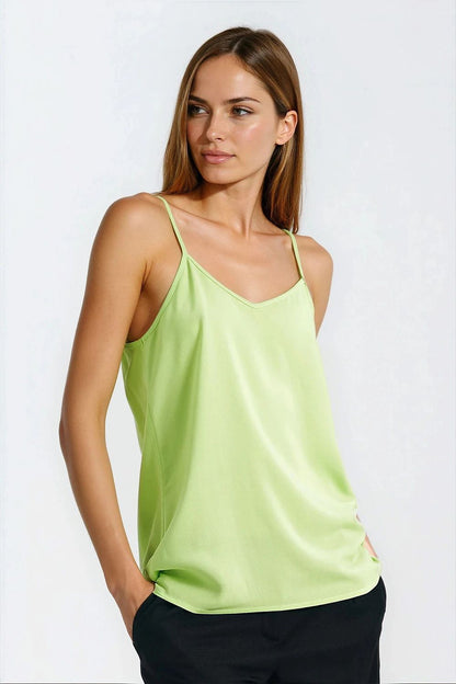 Luxury Viscose T-Shirt by Nife featuring a soft, breathable fabric in an elegant design, perfect for stylish women.