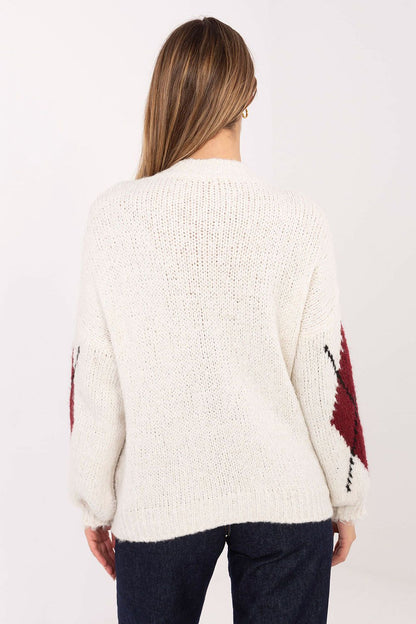 Elegant styling of Italy Moda's women’s geometric pattern sweater, displaying a flattering silhouette suitable for any modern woman.