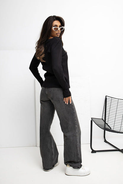 Elegant cotton blend blouse by Rue Paris featuring a V-neck and delicate embroidery, perfect for sophisticated casual wear.