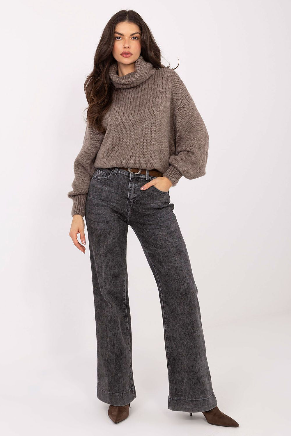 Elegant loose women's turtleneck sweater in acrylic-mohair blend by Factory Price, showcasing a warm and stylish design for everyday comfort.