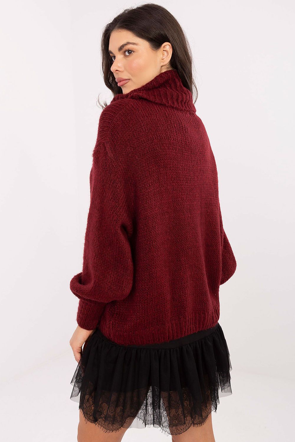 Elegant loose women's turtleneck sweater in soft acrylic-mohair blend by Factory Price, showcasing casual comfort and stylish design.