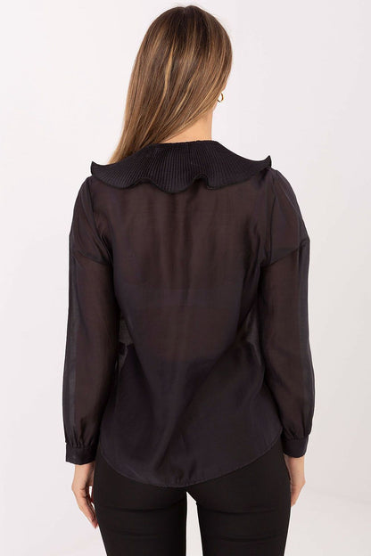 Stylish EU size 0 women's long sleeve shirt designed for comfort and elegance, made by Factory Price, showcasing its timeless appeal.