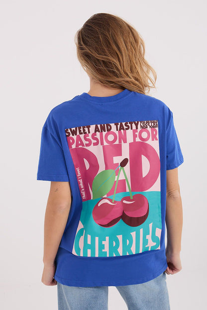 Detailed image of Sublevel women's t-shirt in various sizes, emphasising the versatile elegance and breathable cotton fabric.