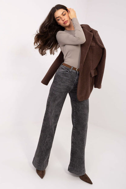 Sublevel luxury fitted blouse with round neckline, highlighting premium craftsmanship and comfortable fit for all-day wear.