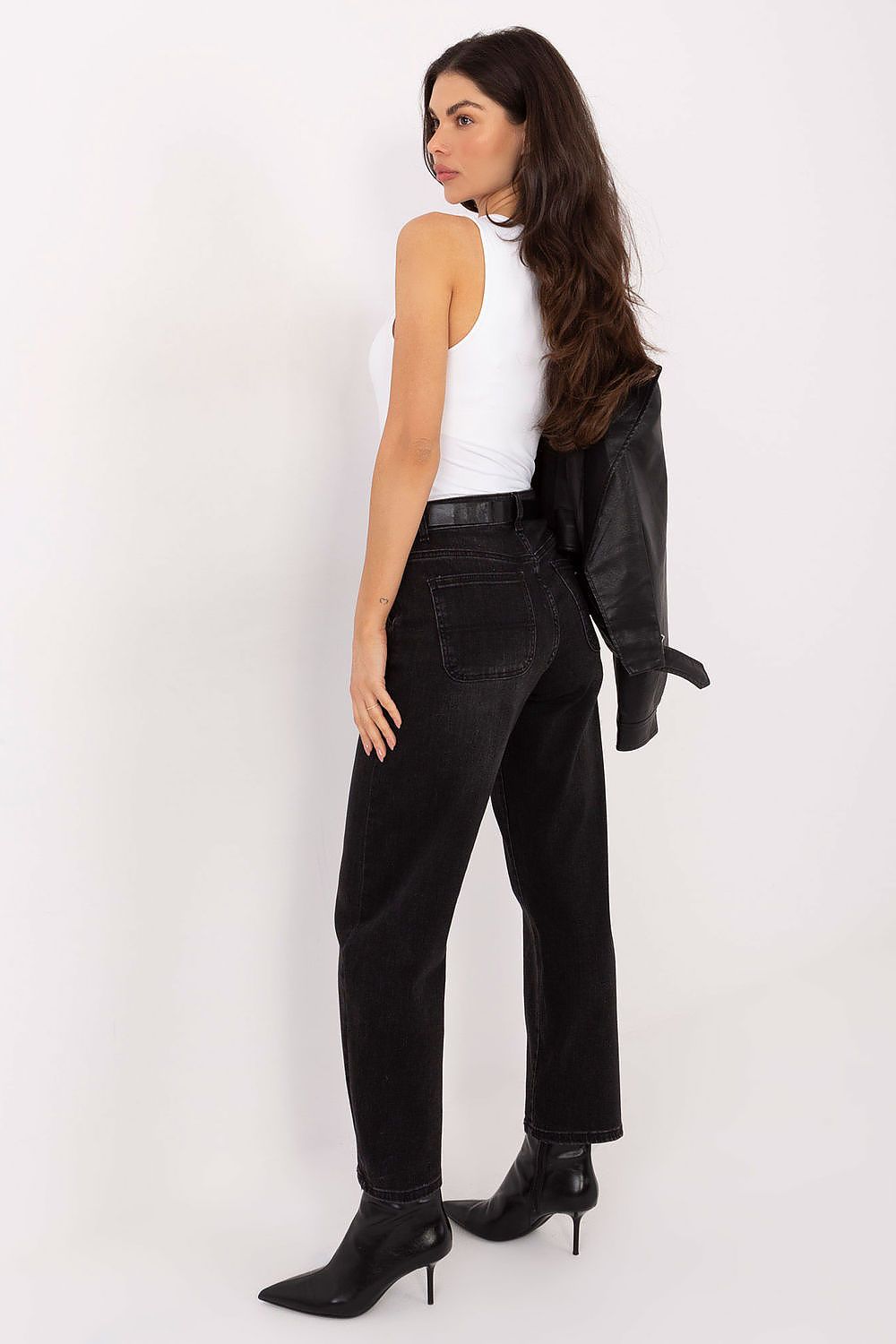 Rear view of Factory Price Luxury Women's High Waist Tapered Jeans, featuring classic open back pockets and sophisticated style.