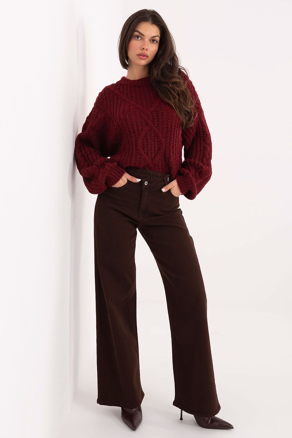 Elegant women's high waist straight leg jeans by Factory Price, showcasing timeless style and comfort with a flattering high waist design and classic straight leg cut.