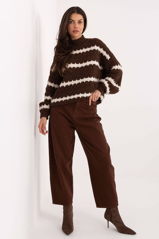 Luxury Women's Balloon Fit High Waist Jeans in 7/8 length by Factory Price, showcasing stylish comfort and modern feminine flair.