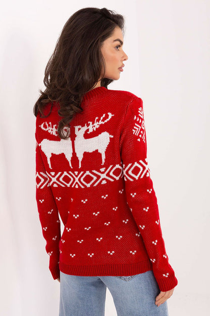 Stylish Italy Moda women's acrylic sweater with seasonal heart and reindeer design, perfect for layering and casual wear during the holiday season.