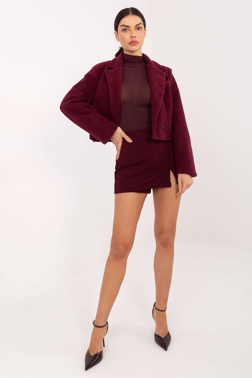 Luxurious women's skort shorts by Italy Moda, crafted from viscose blend for lightness and comfort, designed for sophisticated work and casual wear.