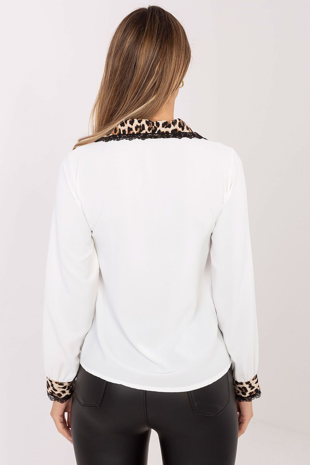 Fashionable long sleeve shirt by Italy Moda with classic collar and stylish animal print details, tailored for a comfortable fit.