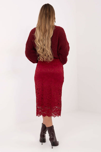 Close-up of the intricate lace detail on the Italy Moda midi skirt, emphasising luxury and sophistication.