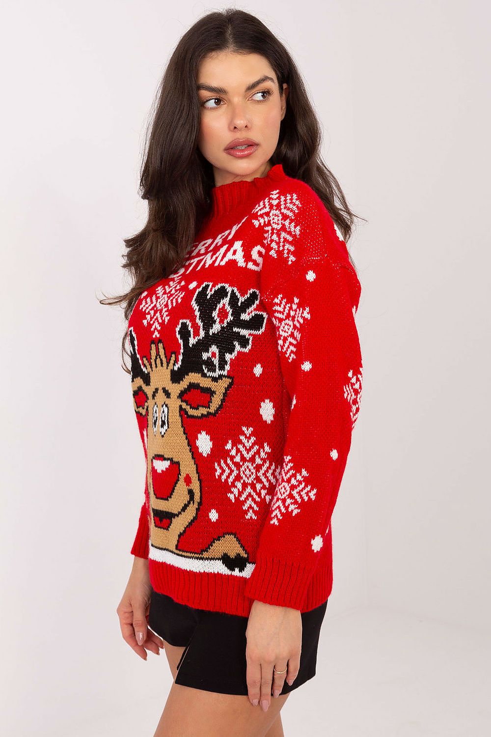 Chic women’s holiday jumper by Italy Moda displayed on a mannequin, demonstrating its versatile style suitable for elegant holiday parties and casual outings, made from a comfortable acrylic and polyamide blend.