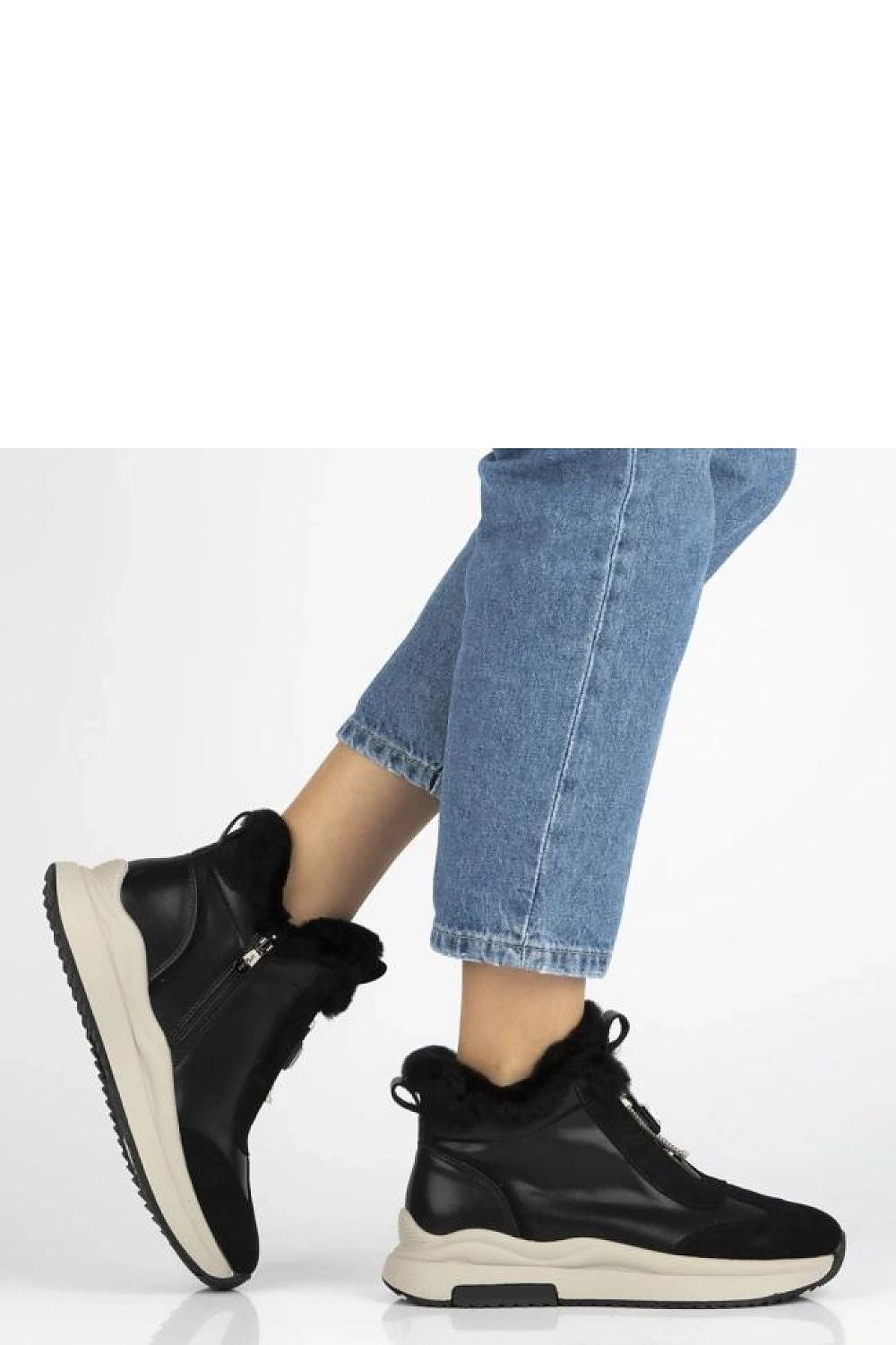 Elegant Filippo women's ankle boots featuring a sleek design, fur lining, and durable platform for stylish warmth and comfort.