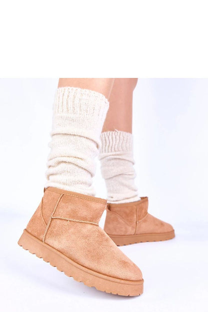 Elegant brown snow boots Roelle by Gemre, perfect for pairing with winter outfits, blending functionality and luxury style.