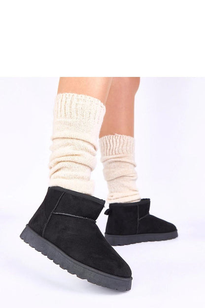 Chic Brown Roelle Snow Boots, featuring premium fur lining for luxury and style during winter outings, available from Solea.