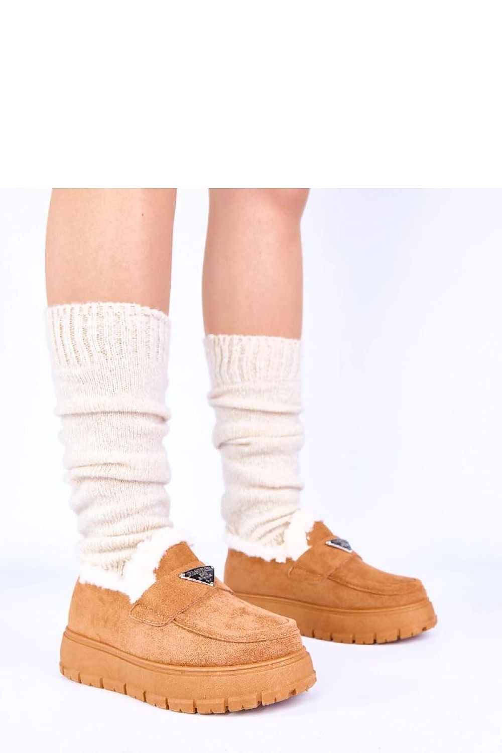 Solea's luxurious dark beige women's moccasins featuring a subtle design and comfortable fur lining, perfect for all-day wear.