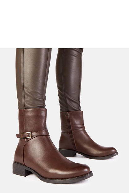 Elegant brown ankle boots with buckle and padlock by Solea, featuring a stylish block heel, ideal for a sophisticated look in sizes EU 36 to 41.