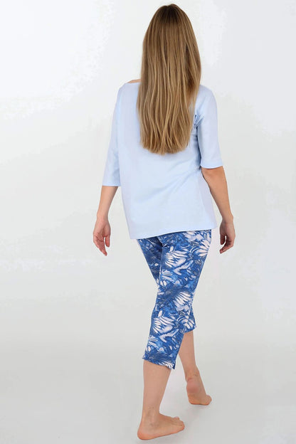 Elegant 7/8 length pants of the Luxury Women's Pajama Set by Momenti Per Me, designed with a subtle pattern and comfortable elastic waistband.