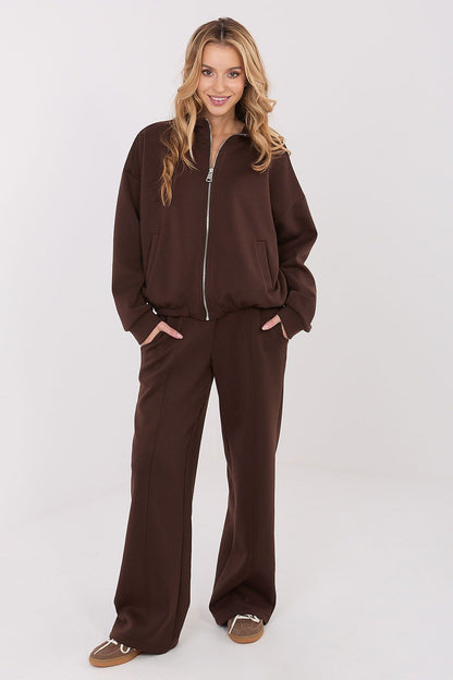Elegant high-waisted wide leg sweatpants with side pockets from Factory Price, perfect for casual comfort and modern urban style.