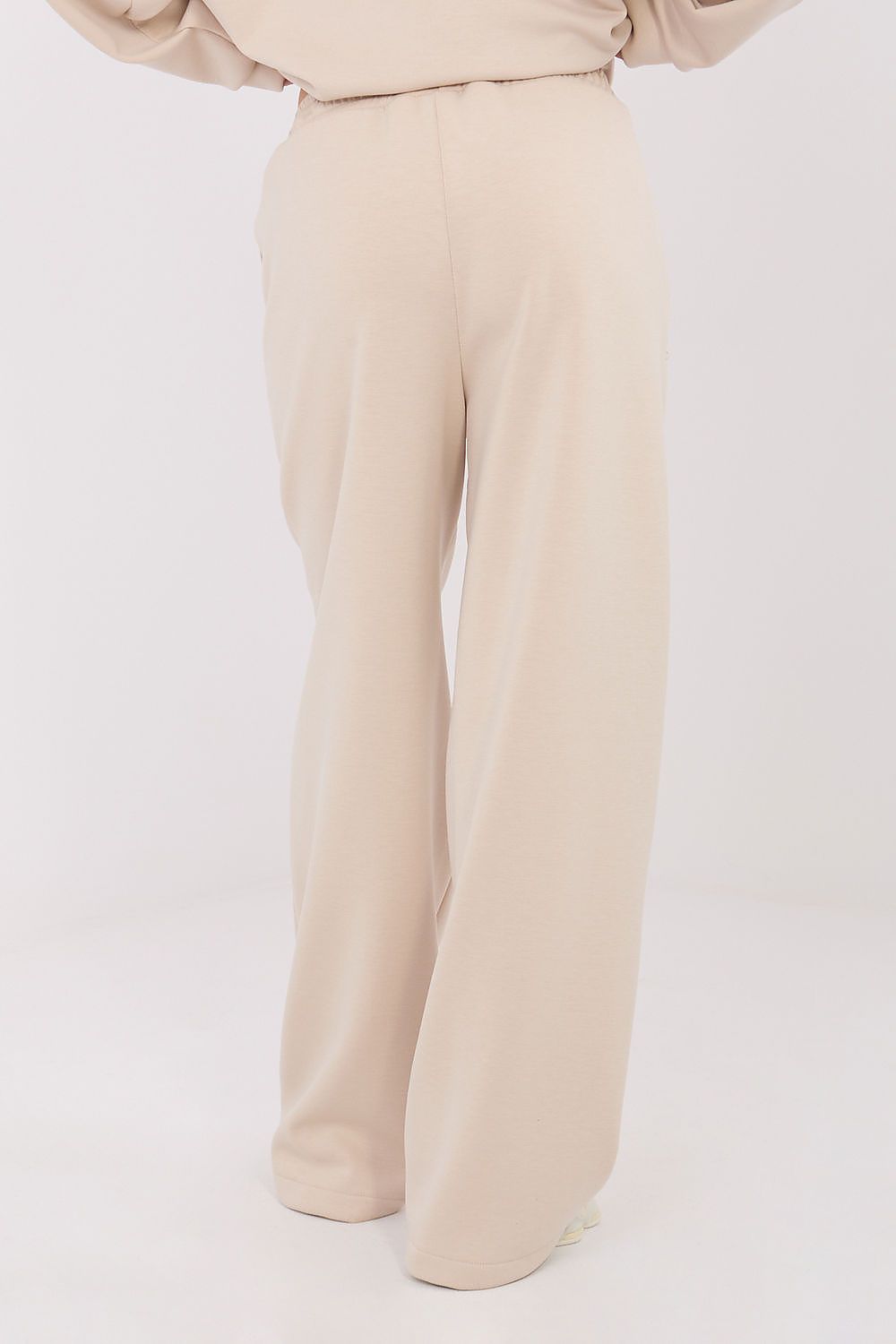 Elegant casual trousers from Factory Price in a luxurious soft fabric blend, tailored for a flattering high-waisted fit and relaxed wide legs.