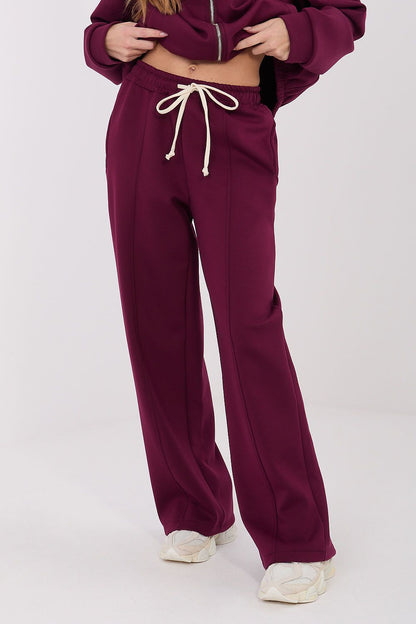 Luxurious wide leg sweatpants in a high-waisted style from Factory Price, showcasing comfort and modernity for everyday wear.