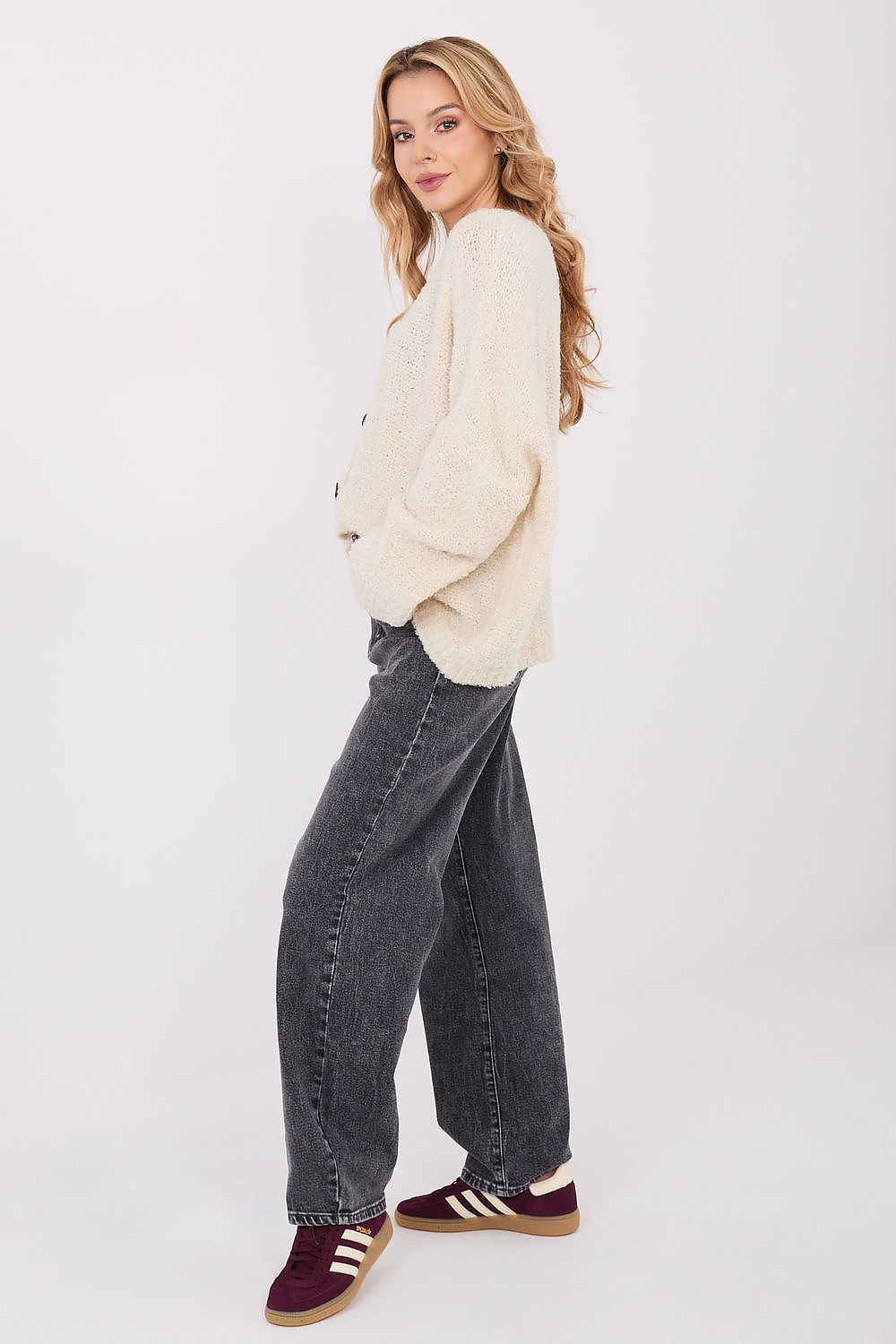 Sophisticated V-neck cardigan sweater for women in a blend of acrylic, wool, and viscose, designed for a flattering fit by Factory Price.