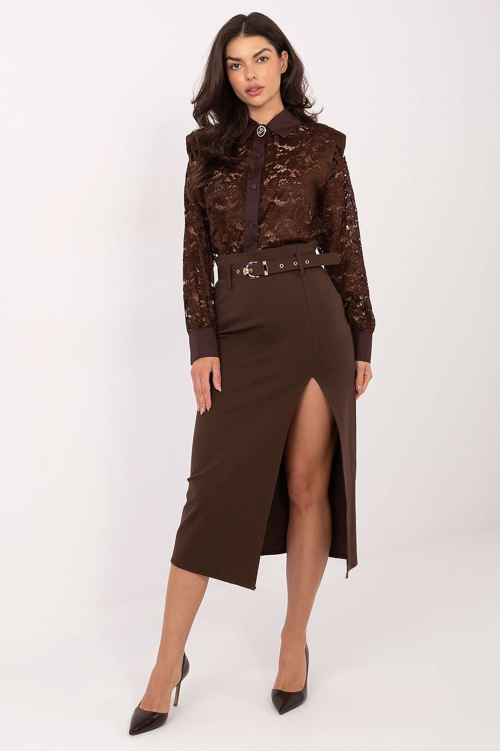 Draped view of the Rue Paris midi skirt, crafted from a blend of viscose and nylon, ideal for elegant evening events.