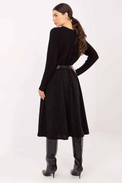 Fashionable flared knit skirt by Rue Paris, highlighting a unique texture and comfortable draping, perfect for both casual and formal ensembles.