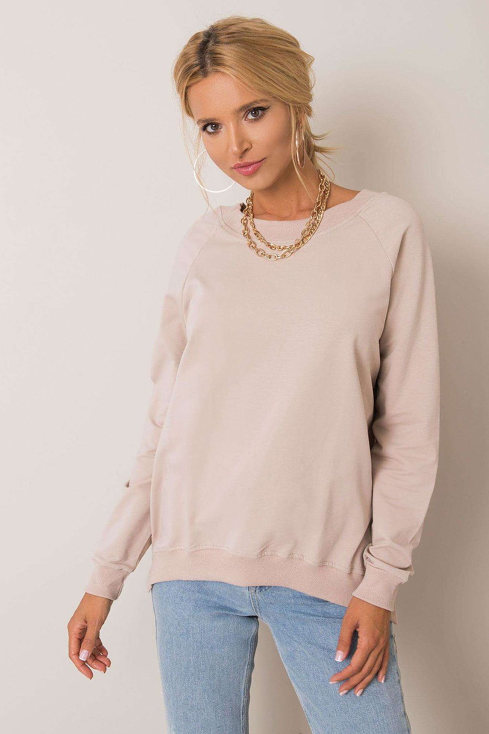 Luxurious cotton blend sweatshirt for women by Rue Paris, featuring a stylish loose fit, perfect for everyday wear. Available in sizes S/M and L/XL, crafted for comfort and elegance.