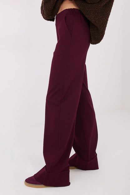 Rue Paris women's high waist wide leg trousers, epitomising elegance and versatility with functional side pockets.