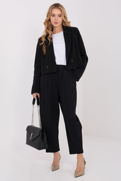 Elegant high-waisted women's trousers by Rue Paris, showcasing a sophisticated silhouette with tapered legs and a comfortable fit. Ideal for modern styling and everyday wear.