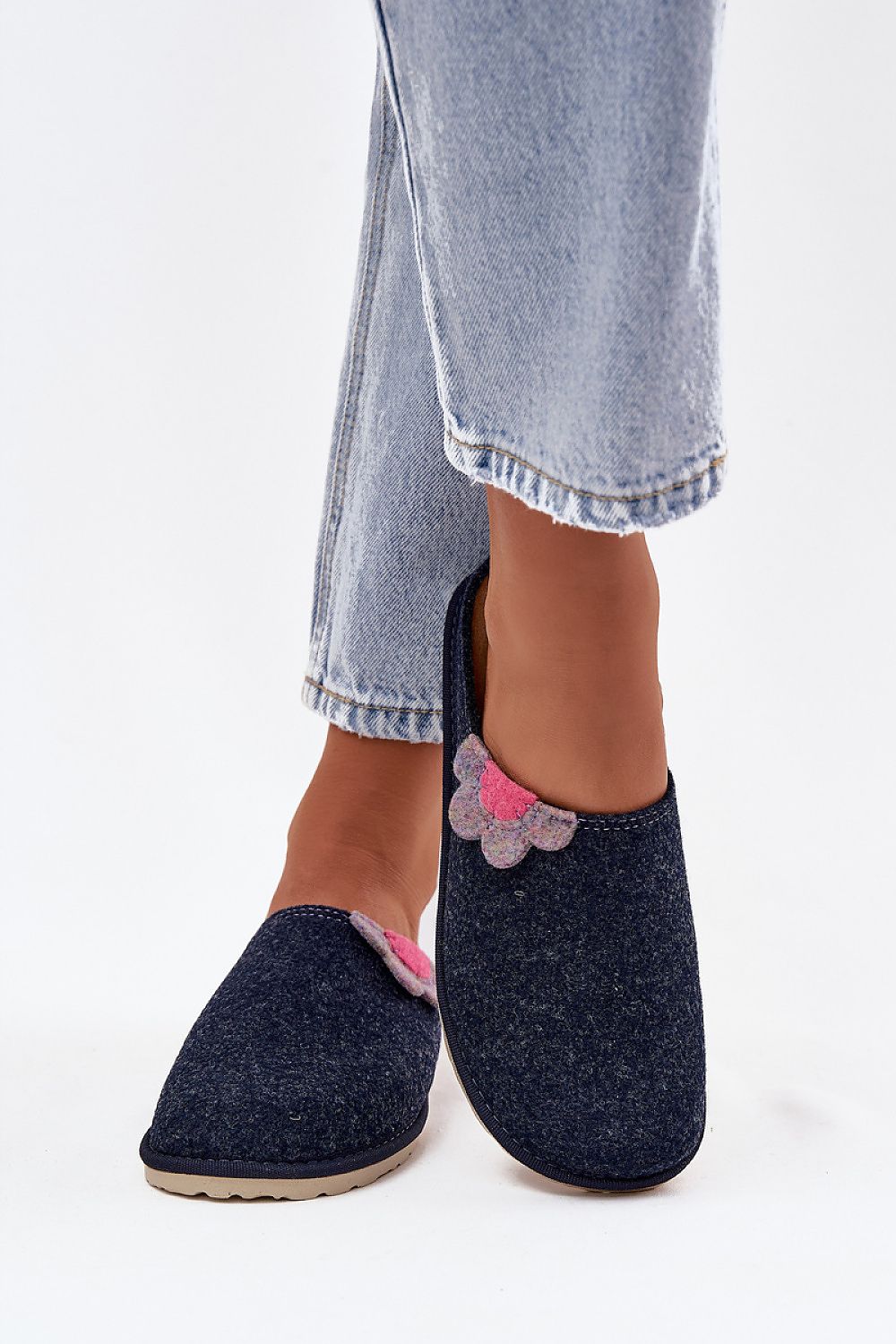 InBlu women's luxurious felt slippers in size EU 36-41 with a flexible sole, featuring a natural leather insole for ultimate comfort, crafted by Step in Style.